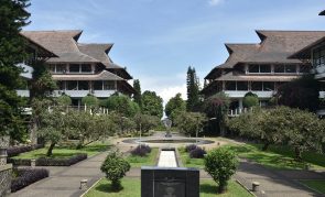 16 Universitas Terbaik di Indonesia Versi QS WUR 2022